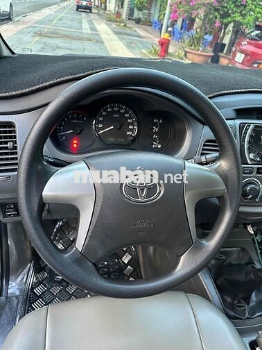 Toyota Innova 2014 E - 168000 km