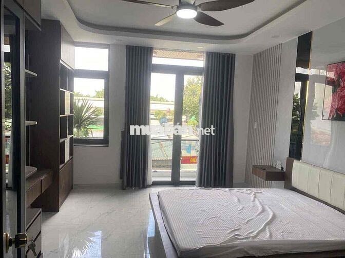 CHOTHUÊ NHÀ 10P PHAN HUY ÍCH GV (sát bên emart 2 )