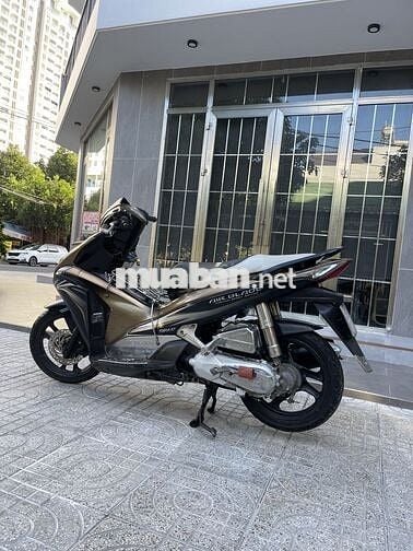 Honda Air Blade 110 Fi tiết kiệm xe mới đẹp