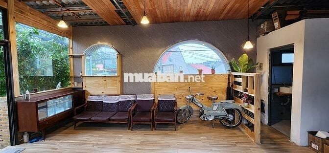 Cần cho thuê nhà gỗ mặt đường Trịnh Hoài Đức