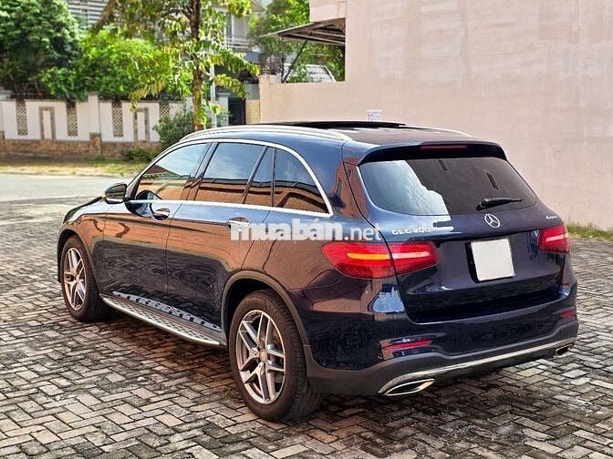 Tầm 800tr có GLC300 4 MATIC chất xe 1 chủ