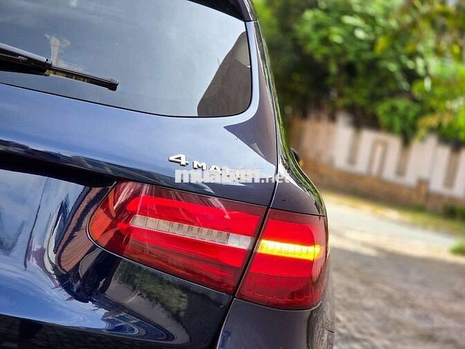 Tầm 800tr có GLC300 4 MATIC chất xe 1 chủ
