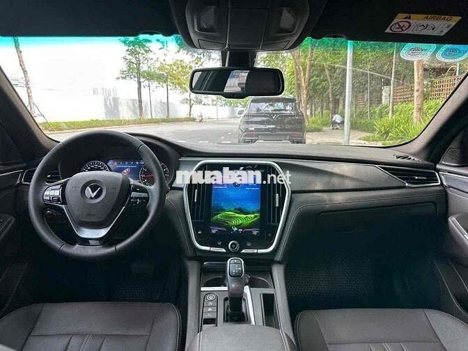 VinFast Lux A2.0 2021 2.0 AT - 41000 km
