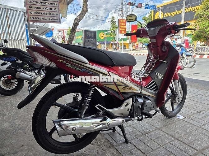 Future neo 2008 lên áo 2009 xem xe có fix  nhẹ ạ