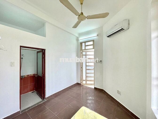 SÁT Y DƯỢC - GIẢ RẺ- ĐẦY ĐỦ NỘI THẤT - BAN CÔNG THOÁNG