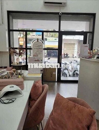 Cho Thuê Nhà Mặt Tiền 122m² Đường Ký Con, Nguyễn Thái Bình, Quận 1