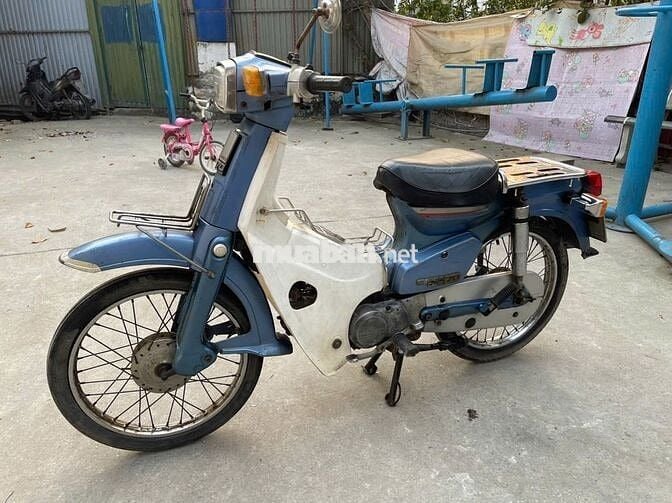 Cub 82 Honda Nhật 70cc không đề biển Hà Nội