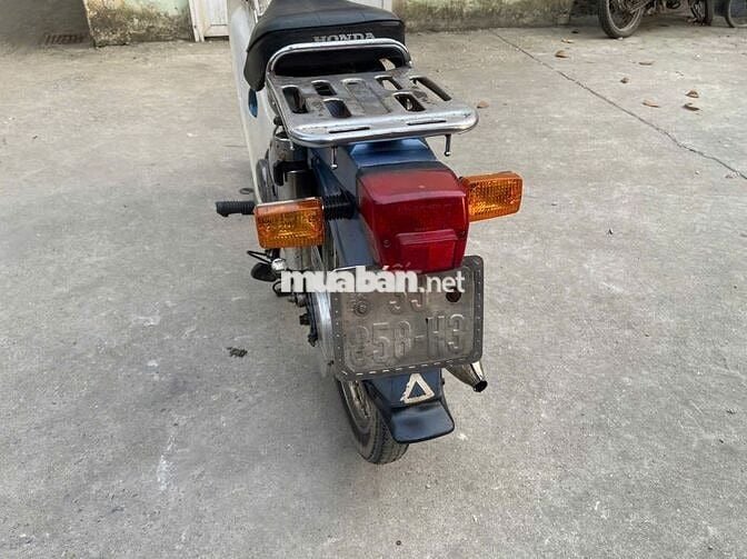 Cub 82 Honda Nhật 70cc không đề biển Hà Nội