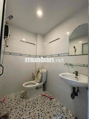 CHÍNH CHỦ CHO THUÊ NHÀ NGAY NGUYỄN CÔNG TRỨ 1Trệt 2 Lầu 40m2 CHỈ 8Tr