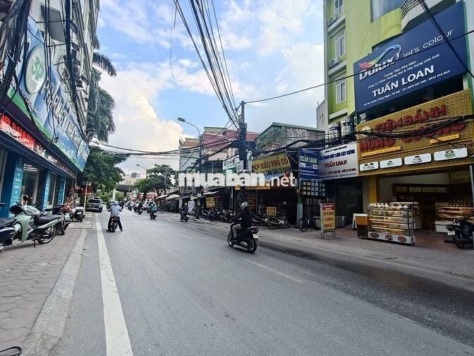 Chính chủ gửi bán nhà Phạm Văn Đồng - Tầm tiền hiếm - ô tô đỗ cổng