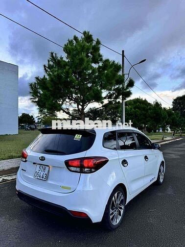 Kia Rondo 2018 2.0 GMT - 900000 km