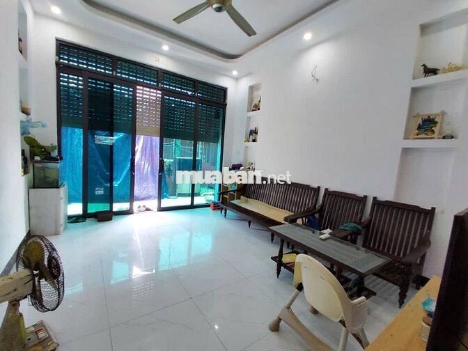 NHÀ ĐÃ QUA SỬ DỤNG NHƯNG VẪN CÒN MỚI