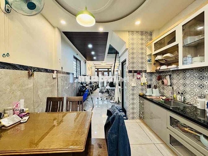 Bán Nhà Hẻm Xe Hơi - Đường Nguyễn Gia Trí- Sầm Uất