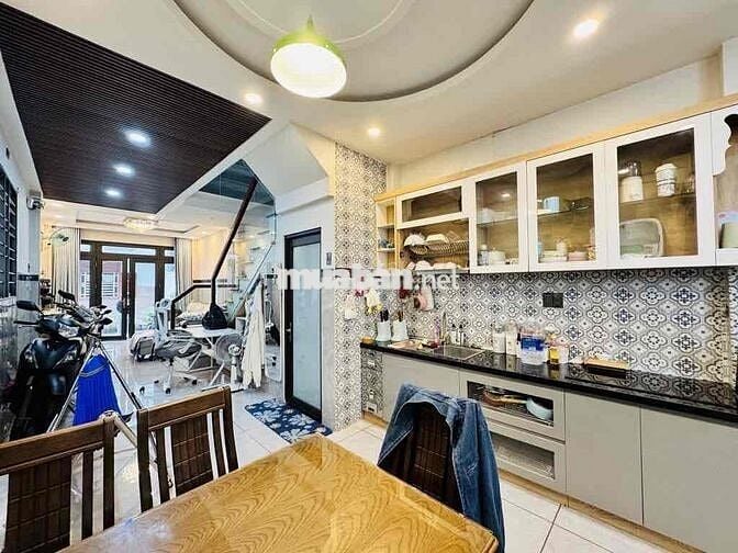 Bán Nhà Hẻm Xe Hơi - Đường Nguyễn Gia Trí- Sầm Uất