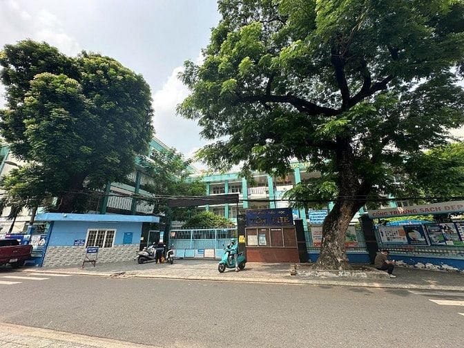 Cơ hội đầu tư nhà C4 diện tích hơn 100m2 HXH 5m gần Ga T3, giá chỉ 10X