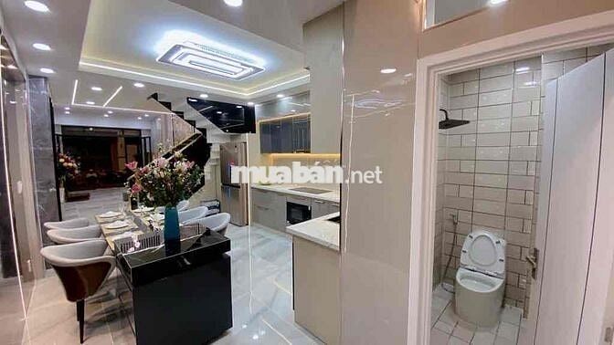 Bán Nhà Hẻm Xe Hơi - Đường Nguyễn Gia Trí- Sầm Uất
