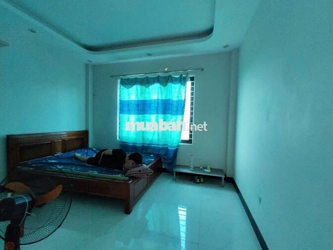 NHÀ ĐÃ QUA SỬ DỤNG NHƯNG VẪN CÒN MỚI