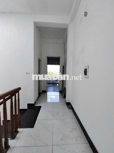 NHÀ ĐÃ QUA SỬ DỤNG NHƯNG VẪN CÒN MỚI