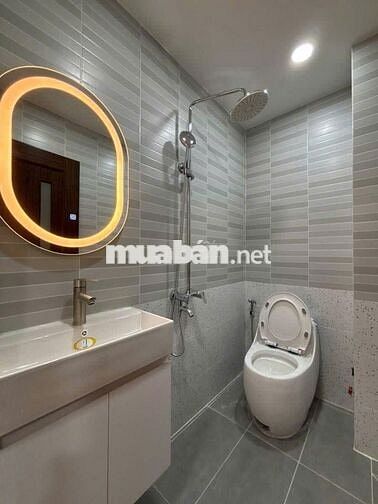 Cách MT Tố Hữu 2 căn! Nhà xinh (4x13m) hẻm 4m gần VinCom Nguyễn Xí