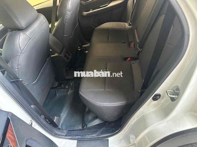 Toyota Yaris Cross 1.5 CVT 2024 Xe hãng bán