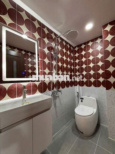 Cách MT Tố Hữu 2 căn! Nhà xinh (4x13m) hẻm 4m gần VinCom Nguyễn Xí