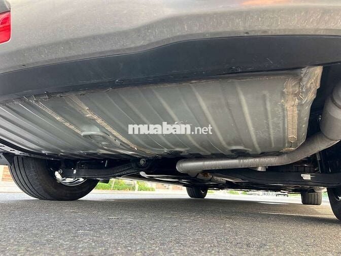Kia carnival 2.2D signature 32000 km