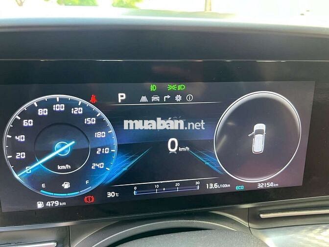 Kia carnival 2.2D signature 32000 km