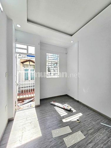 nhà bán chính chủ 1 lầu có sổ hồng gần Phú Mỹ Hưng quận 7