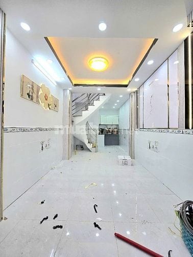 nhà bán chính chủ 1 lầu có sổ hồng gần Phú Mỹ Hưng quận 7