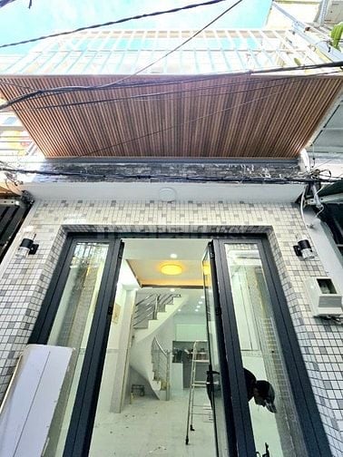 nhà bán chính chủ 1 lầu có sổ hồng gần Phú Mỹ Hưng quận 7