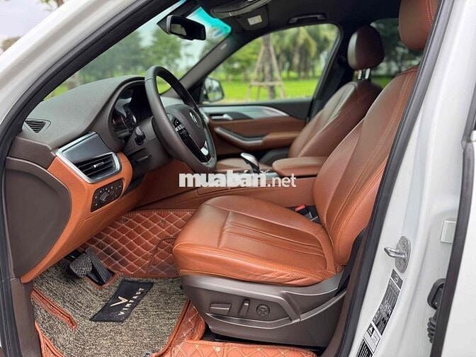 Lux SA Premium 2021 đi cực ít đẹp xuất sắc