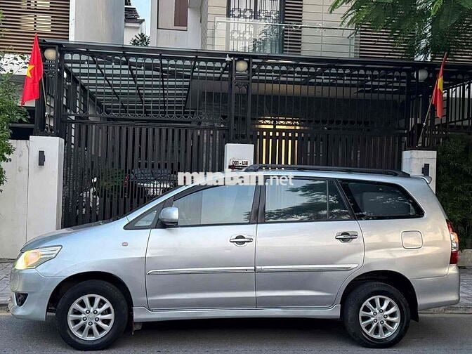 Toyota Innova 2012 E Phom Mới- Xe Gia Đình