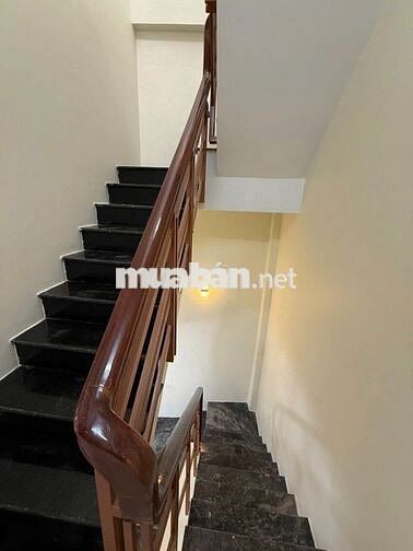 Cho thuê nhà mới tại lạc Long quân