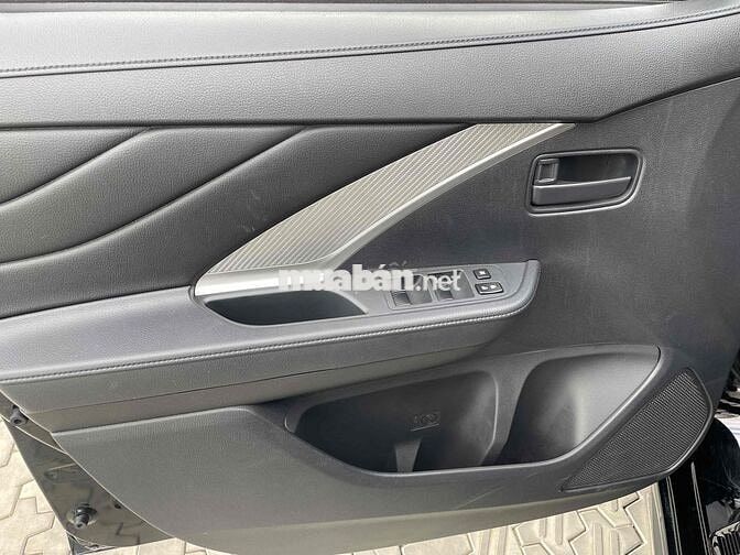 Mitsubishi Xpander 2022 Đen STĐ form mới 1 chủ