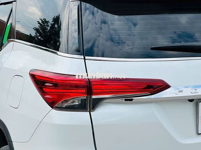 Toyota Fortuner 2021 2.4G máy dầu 7 chỗ Form mới
