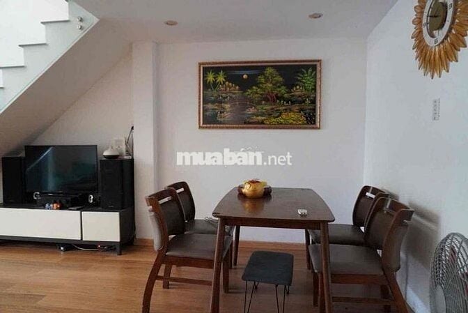 cho thuê nguyên căn nhà full nội thất cáo cấp đường Ông Ích Đường rẽ