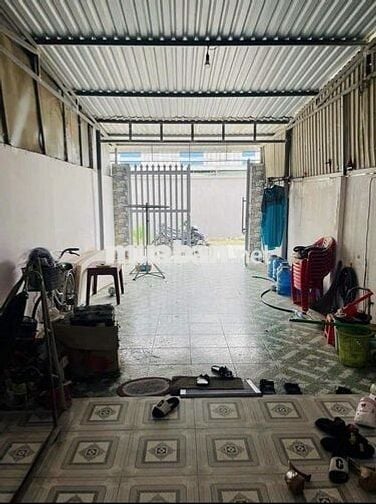 Bán Gấp căn nhà Bà Điểm 990 triệu có SHR Rộng 119m2, Chủ Ngộp Gấp !!