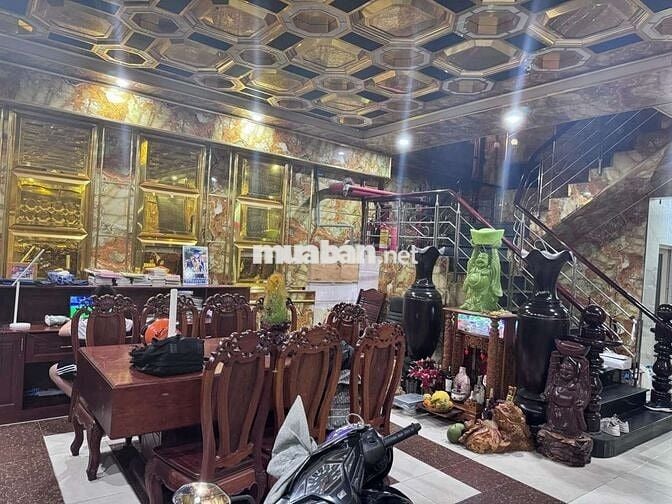 Mặt Tiền KD karaoke Ngay VinCom 550, Palaza Dĩ An 5 Tầng 24 Ph, Th máy