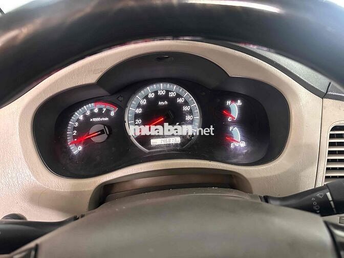 Toyota Innova 2016 - 142000 km