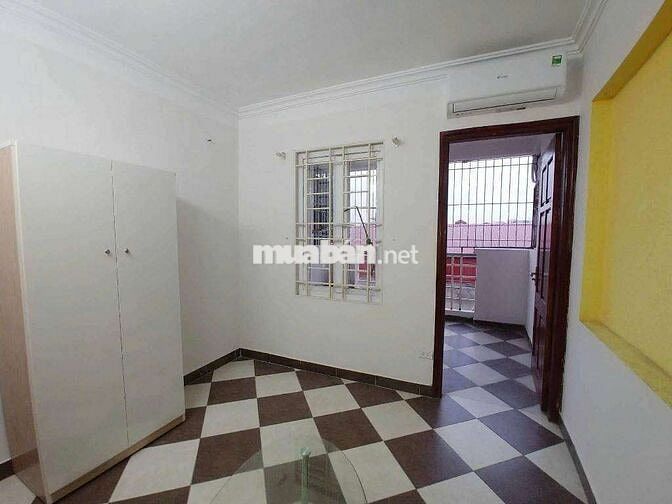 Nhà 45m, 5 tầng, 7.950 tỷ, thang máy, 8 phòng ngủ,  Tư Đình gần Aeon