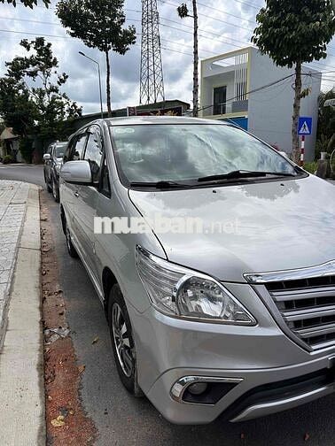 Toyota Innova 2016 - 142000 km