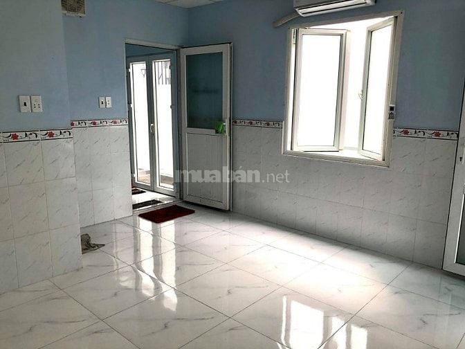 Chính chủ cho thuê phòng (4 x 4,5m) trên lầu 2 _ Lê Văn Sỹ, Q3
