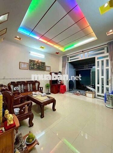 NHÀ CẤP 4 RỘNG - HẺM 876 TRẦN NAM PHÚ
