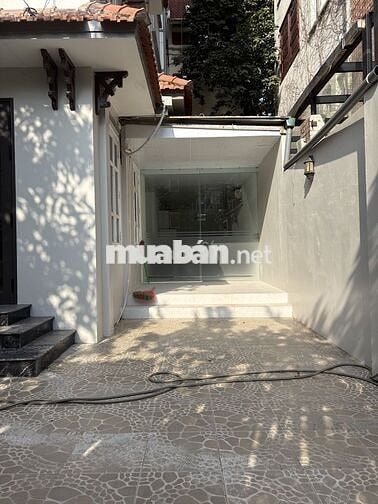 Cho thuê BT Vườn Đào 45 triệu, 165m2, 6PN 4WC view đẹp tại Tây Hồ,