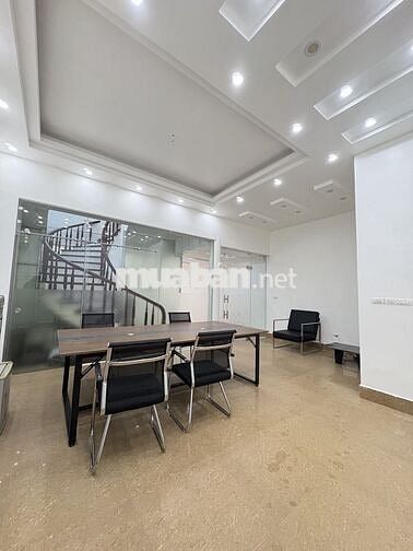 Cho thuê BT Vườn Đào 45 triệu, 165m2, 6PN 4WC view đẹp tại Tây Hồ,
