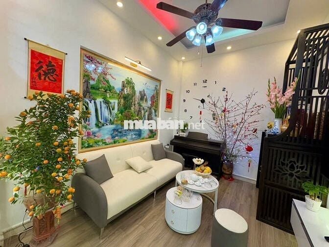 NHÀ MỚI – LÔ GÓC – GIÁ CHỈ NHỈNH 5 Tỉ - NGÔ GIA TỰ