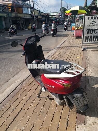 Bán xe Lead 110 màu đỏ, ĐK 2010 chạy êm