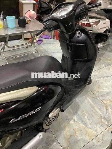 Leed Fi đời 2009 Màu đen