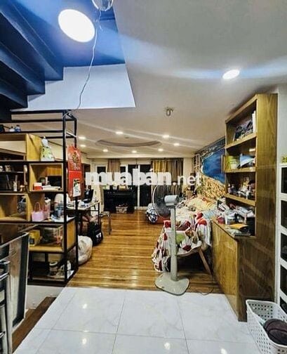 Bán nhà 6 tầng, 4.6x15 Trường Sa PN, xe hơi đến cửa. Đang cho thuê trọ