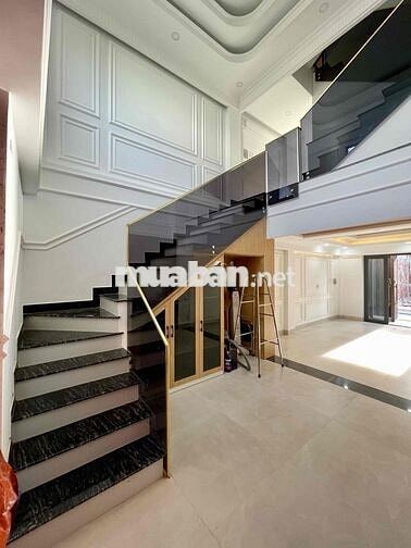 BÁN NHÀ 4 TẦNG_HXT HIỆP BÌNH. 51M2(4.2x12) 4PN5WC. Sổ Hoàn Công.